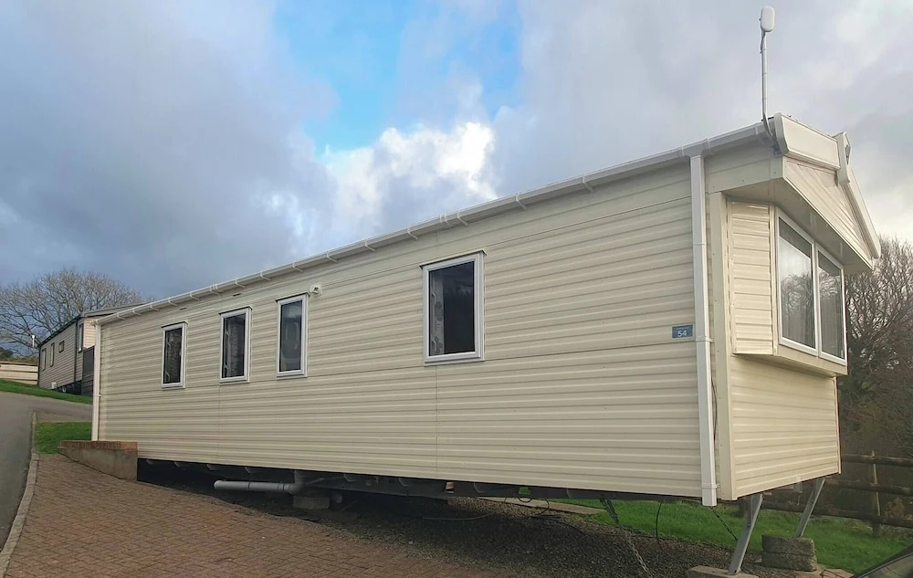 Golden Coast Holiday, Close to Woolacombe Beach