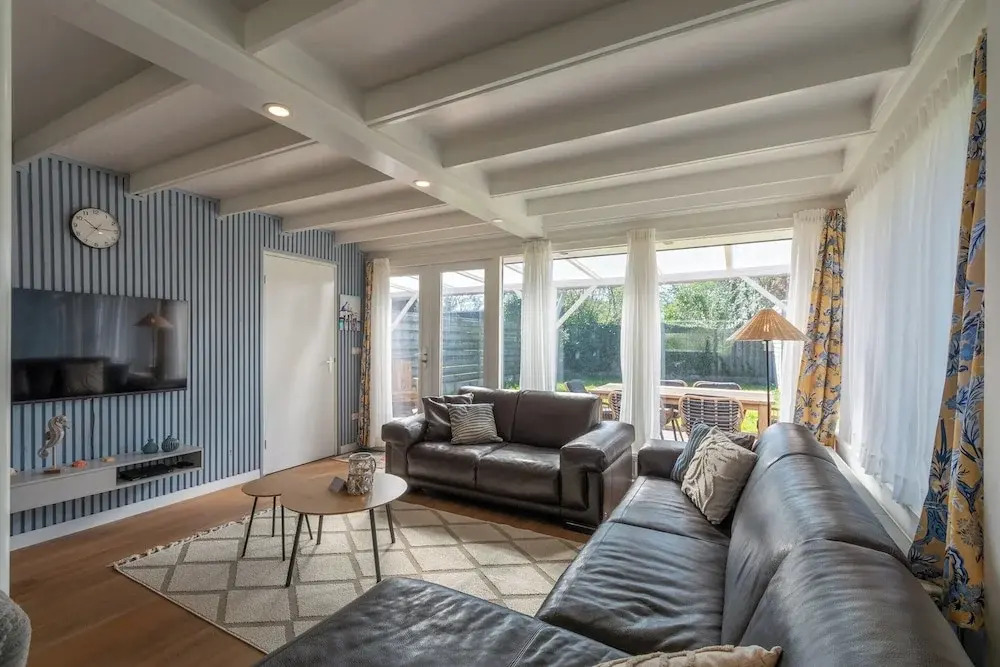 Modern Home Near Beach