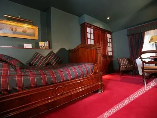 The White House Manor