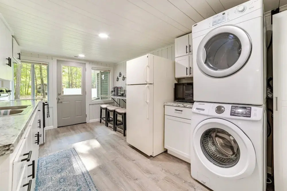 Houghton Lake Family Cottage w/ Game Room!