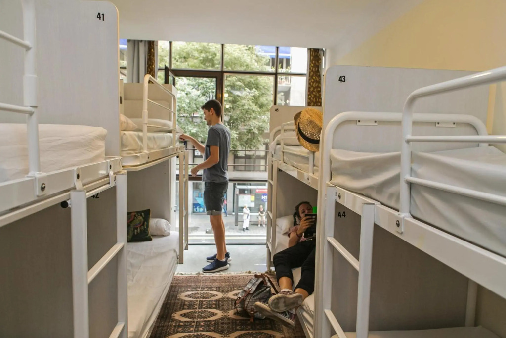 Pars Tailors Hostel