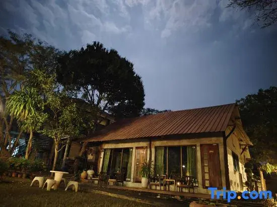 Phakphing Erawan Homestay - พักพิง เอราวัณ โฮมสเตย์