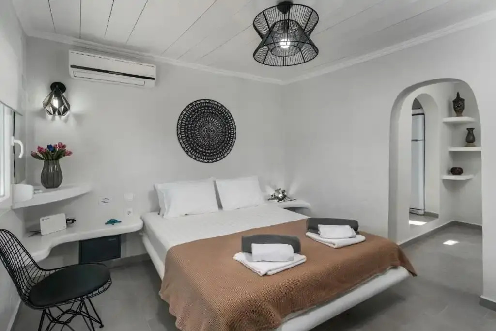 Milos Accommodations Rentals