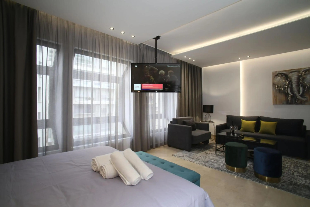 ZH Luxury Suites