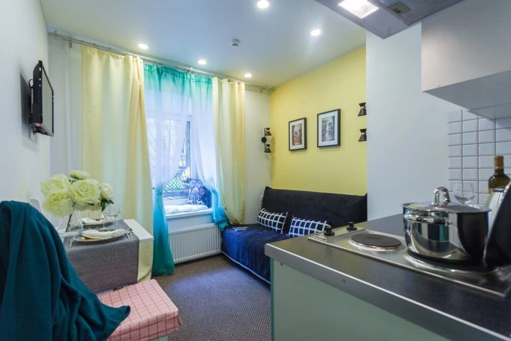 Apartment on Razyezzhaya