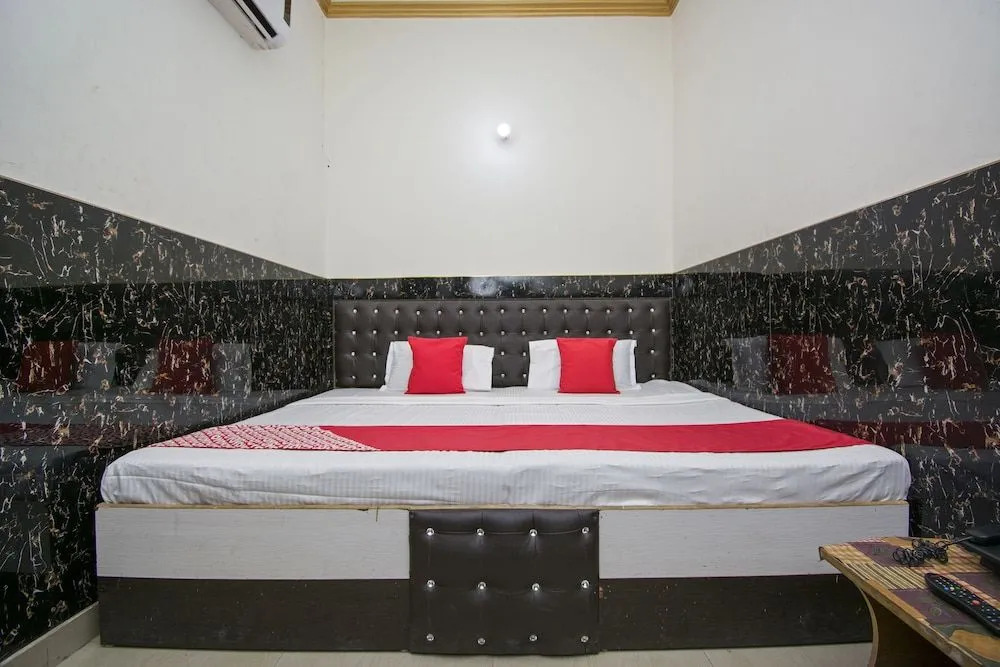 Oyo 43606 Darshan Guest House