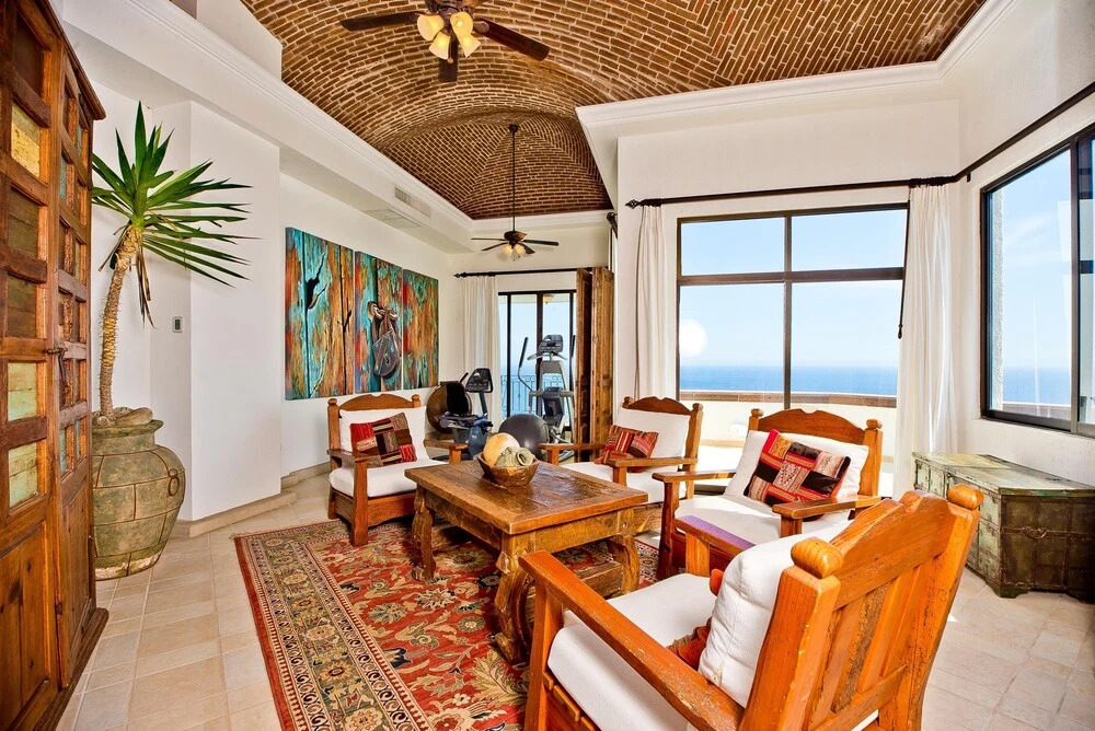 Amazing Oceanfront Villa Near Downtown: Villa Grande