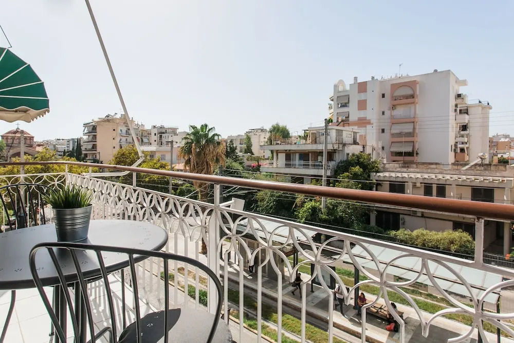 Remarkable 2BR Apartment in Paleo Faliro
