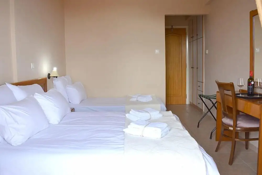 PARNON HOTEL