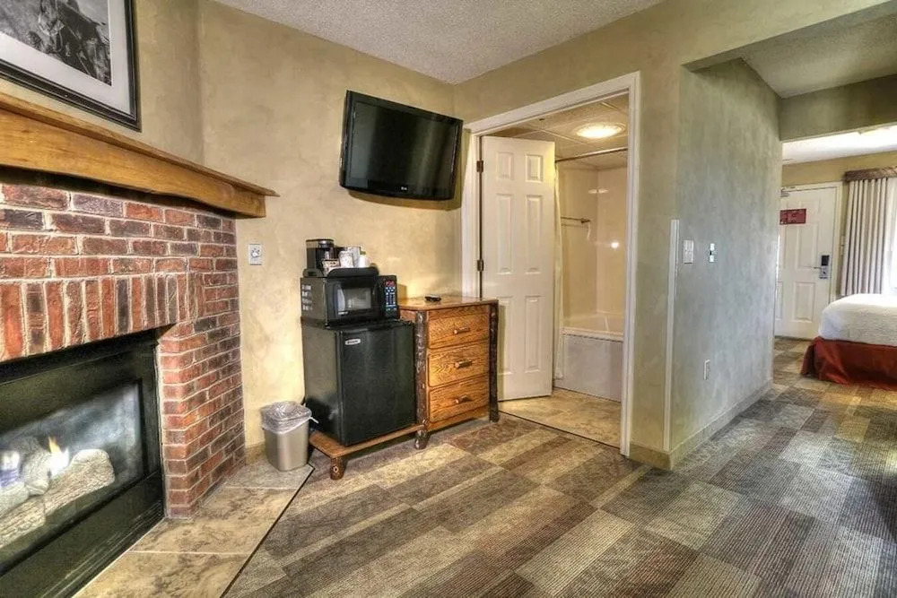 Oak Tree Lodge