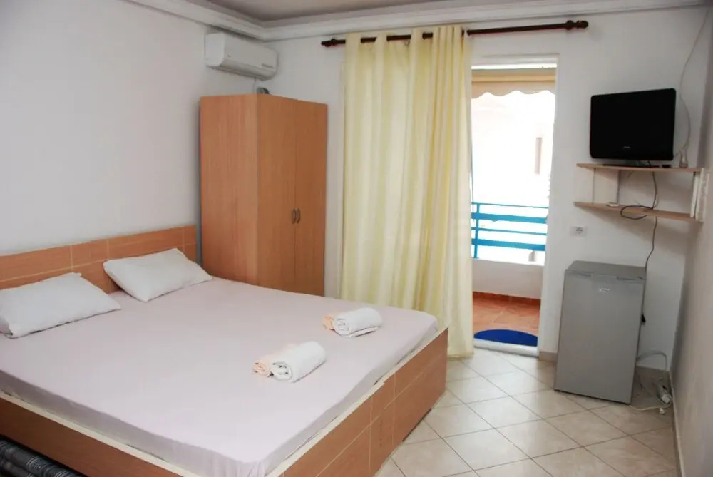 Lidis Apartments