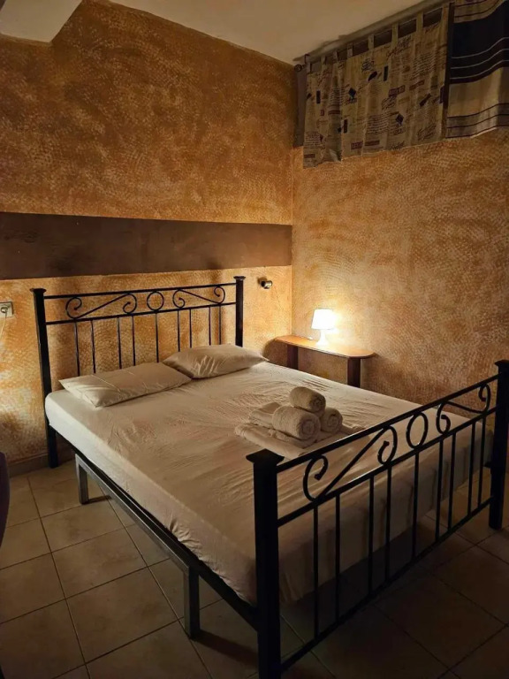 George's Guest House