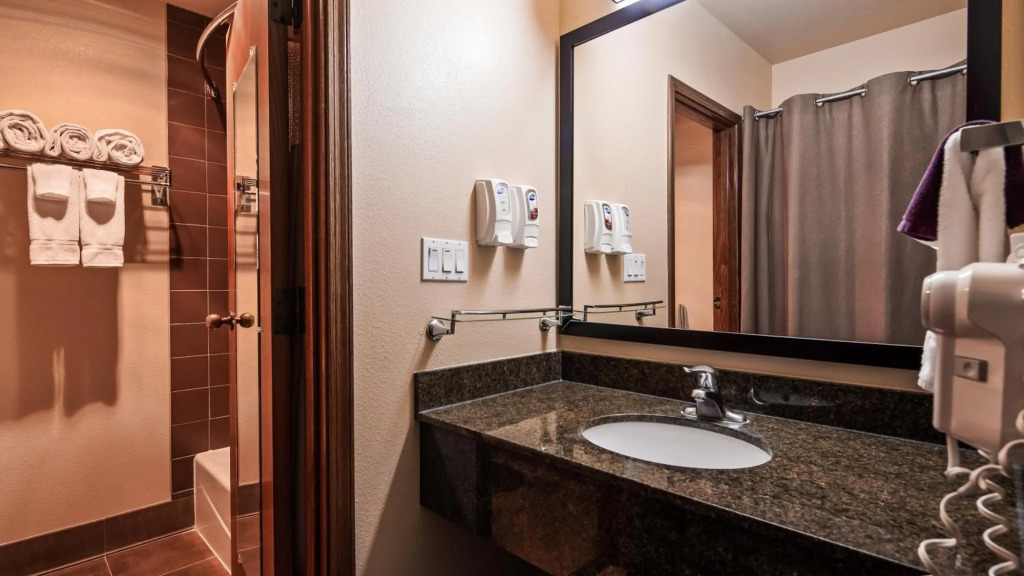Holiday Inn Express & Suites Lebanon-Nashville Area by IHG