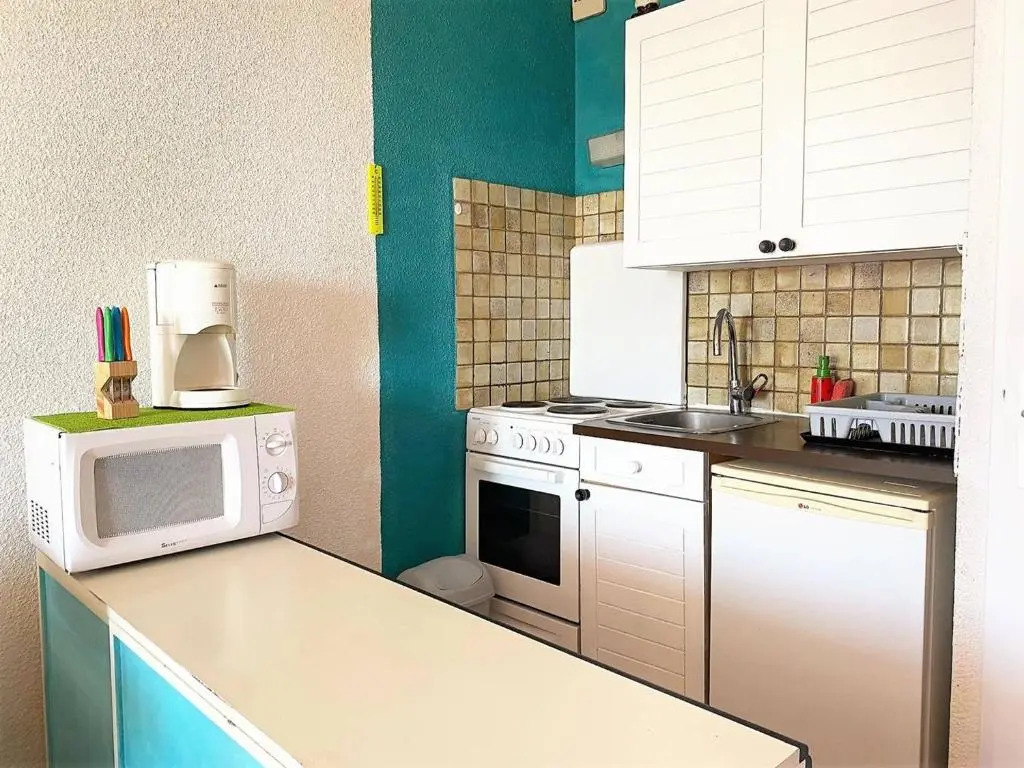 Appartement Le Lavandou, 1 pièce, 4 personnes - FR-1-251-236