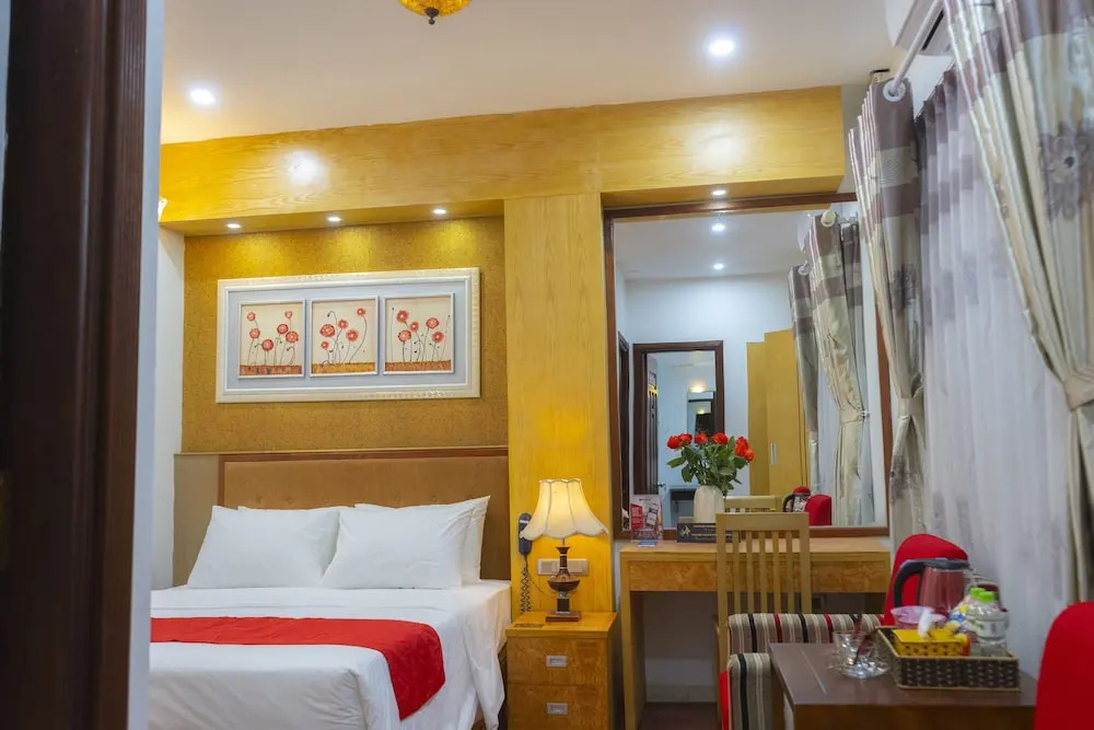 Moon Hotel Cau Giay