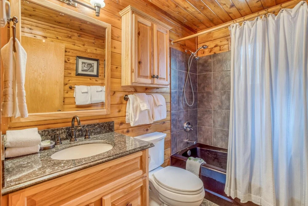 Sweet Log Cabin