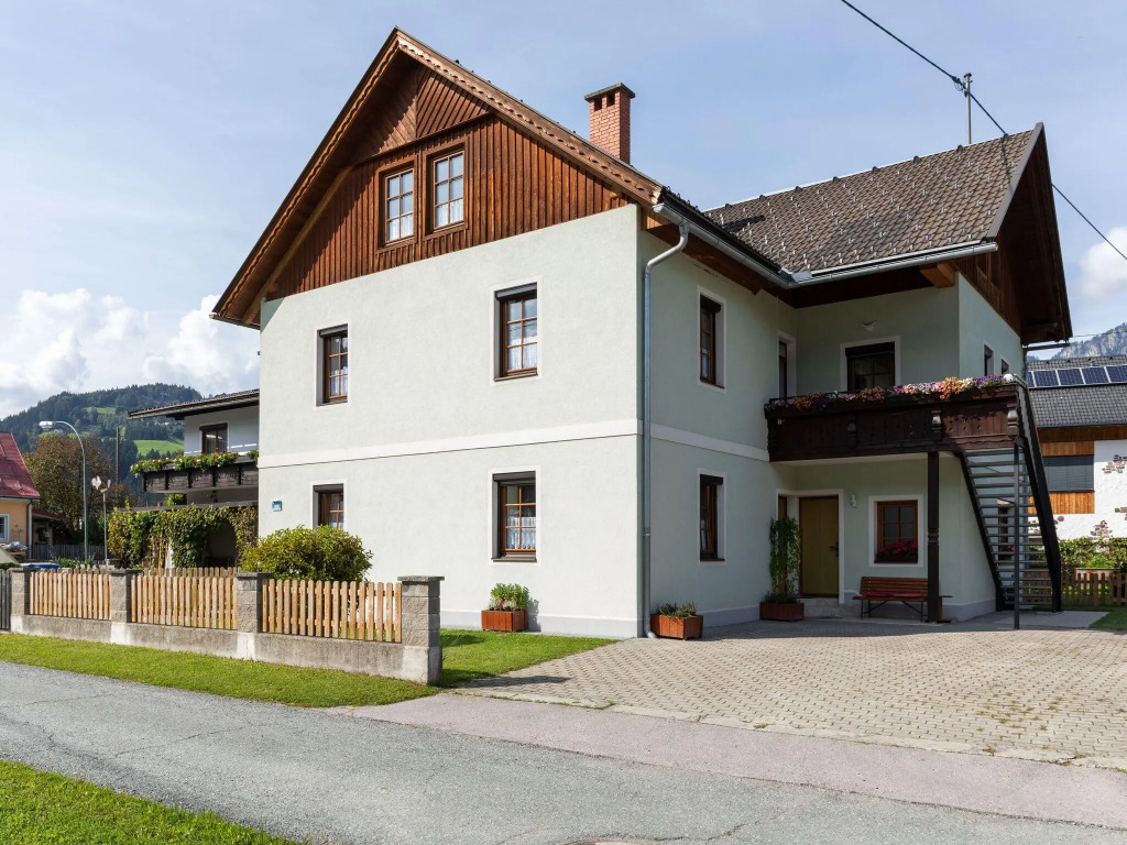 Comfortable Apartment in Kötschach-Mauthen with Sauna