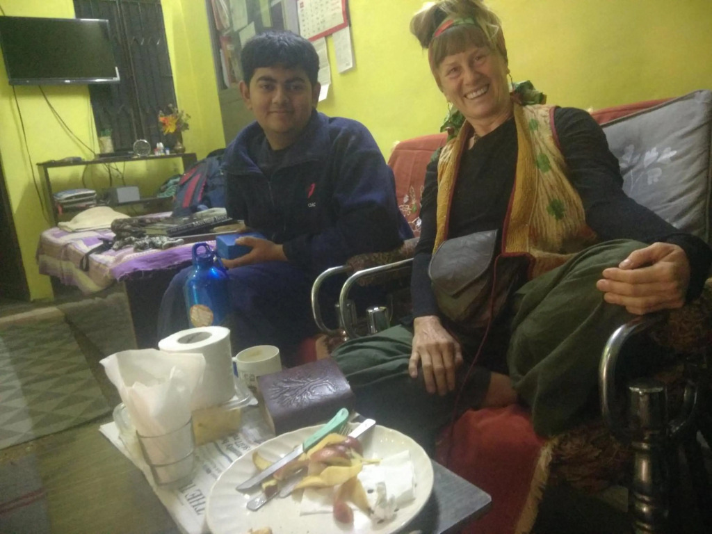 Nadya Homestay For Female & family