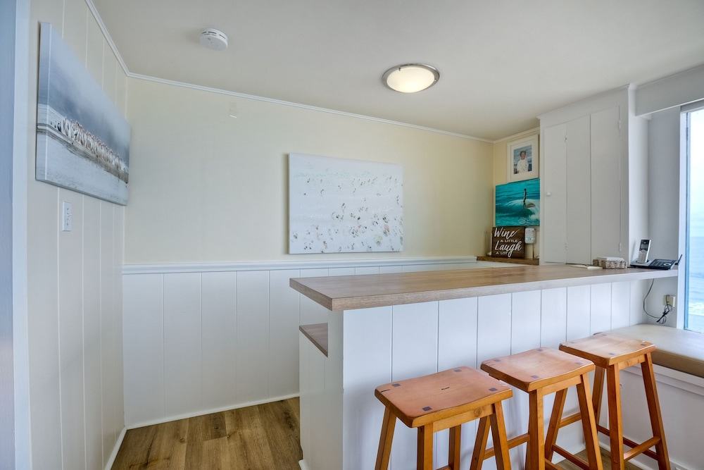 1745 S Pacific