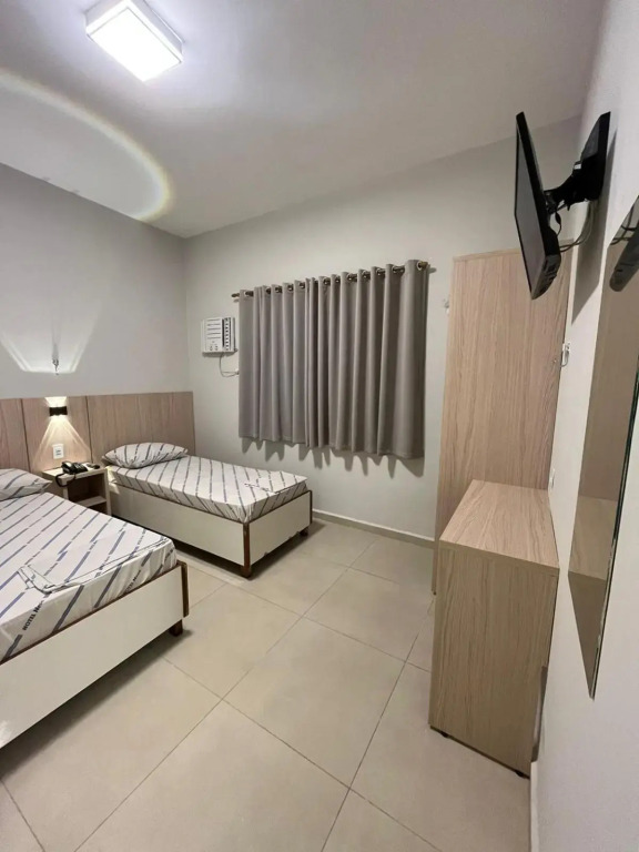 Hotel Neon - próximo a 25 de março, Bom Retiro e Brás, á 2min do mirante Sampa SKY e pista de skate Anhangabaú