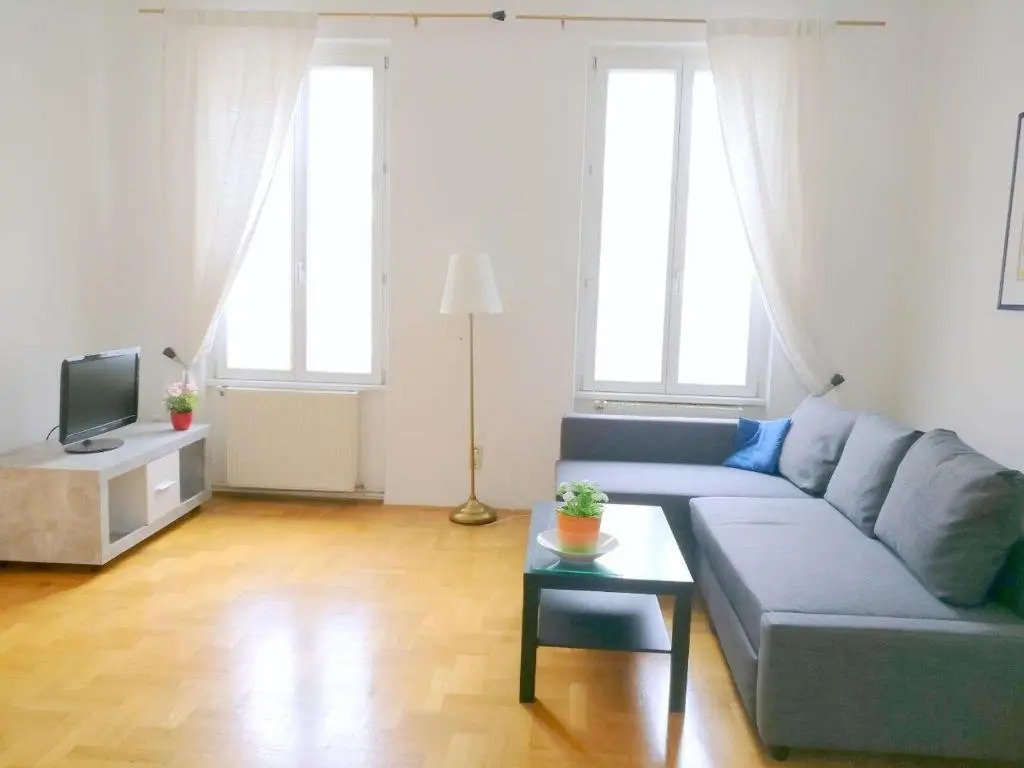 Stylish & Central by JR City Apartments