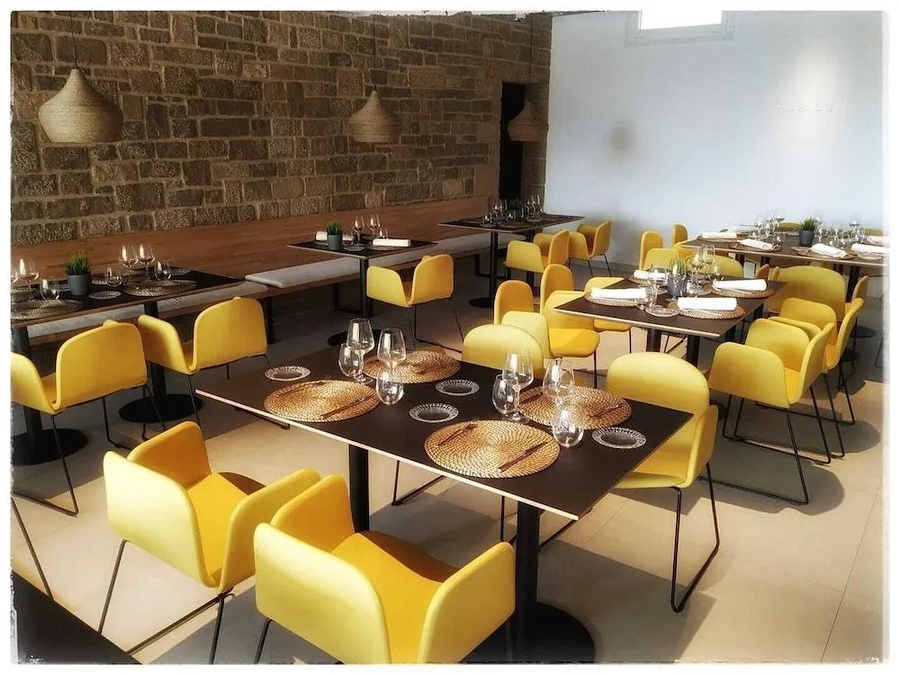 HOTEL RESTAURANTE CASA LUISA