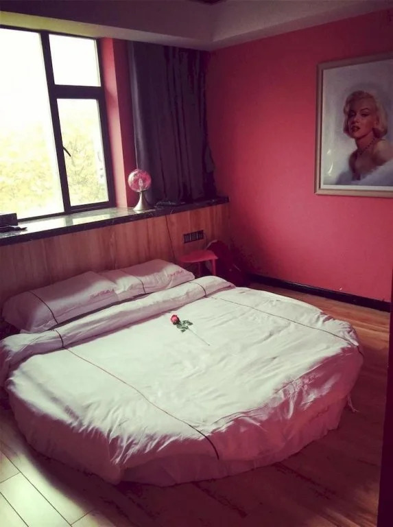 Yangzhou Punk Ballet Hotel