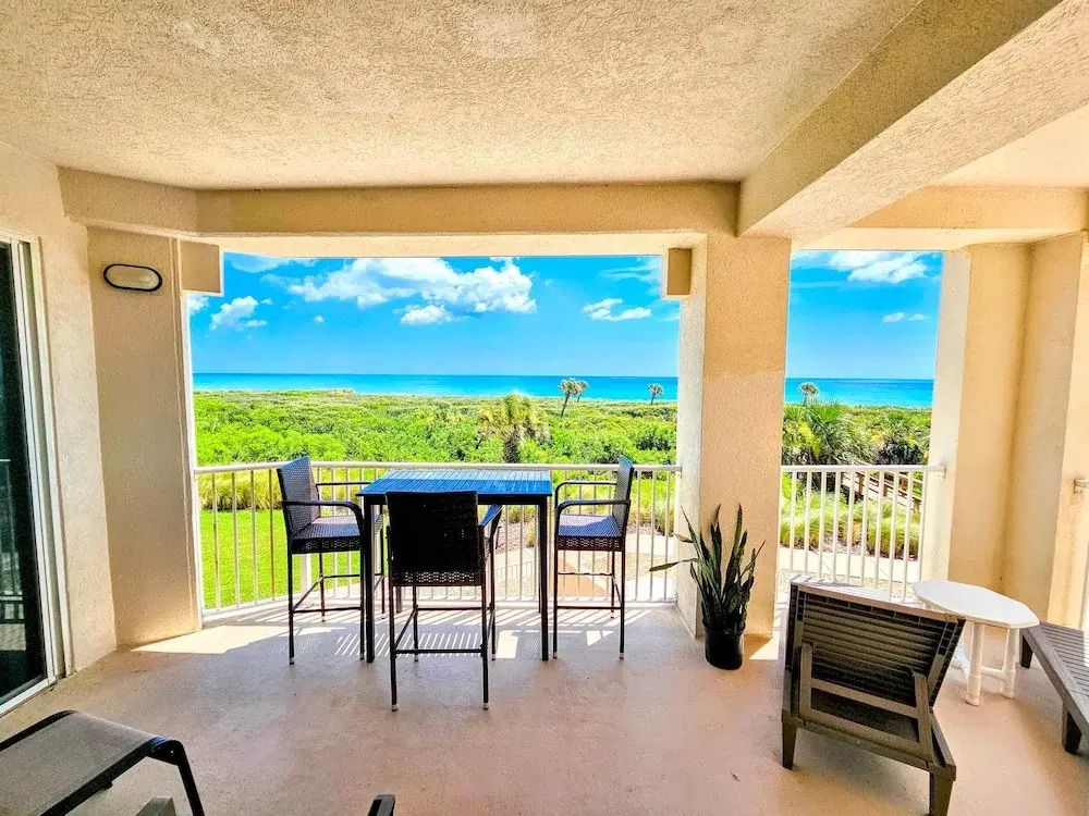 Rising Sun Stunning Oceanfront Ocean View Villa! 3 Beautiful Resort Pools! Beach Front