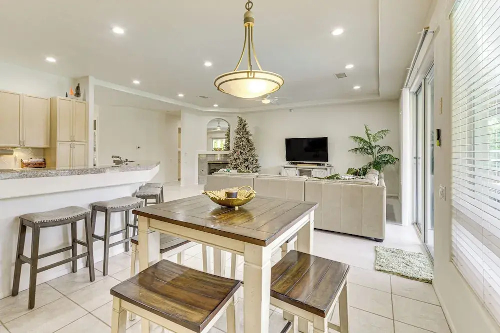 Family Friendly: Spacious Oasis in Palm Desert!