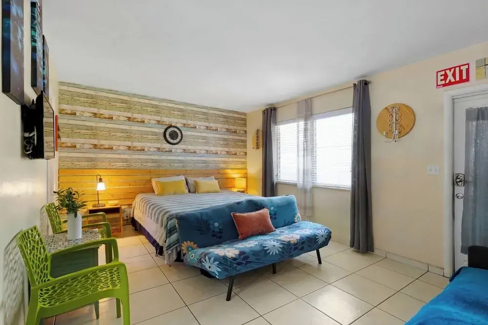 1BR Studio w/ Parking, Bbq, Garden Hollywood