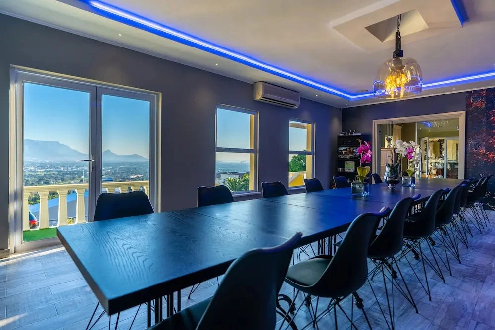 Plattekloof Residence | Island Letting