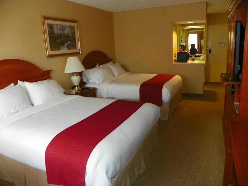 Holiday Inn Middletown Goshen
