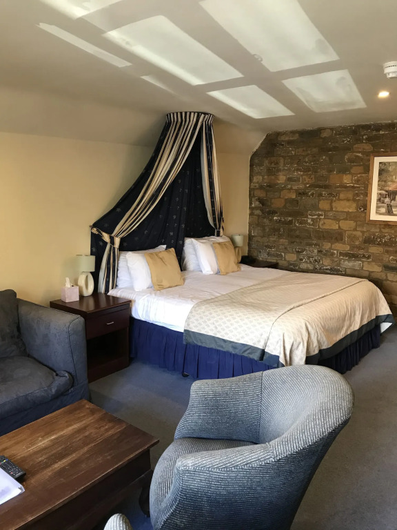 The Deddington Arms