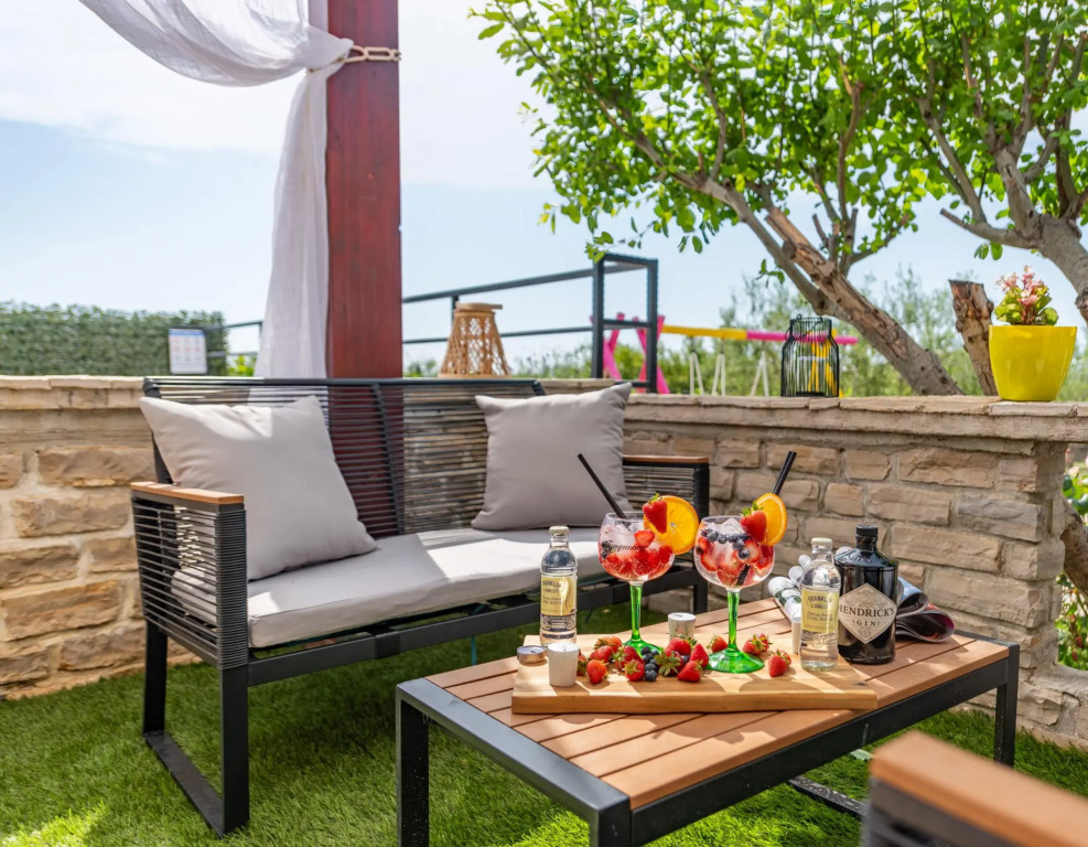 Villa Noa in Zadar with 3 bedrooms and 2 bathrooms