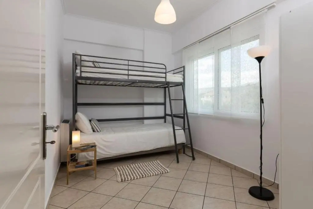 290m² Villa with Pool close to the Airport
