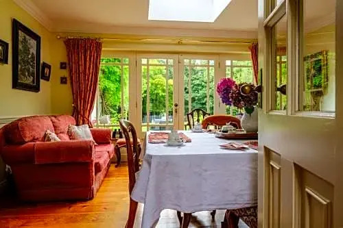 Brooklawn House Bed and Breakfast