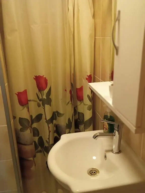 2 Central Apartment in KADIKOY close Ferry Metro BULL Marmara