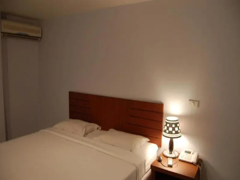 Baan Manthana House