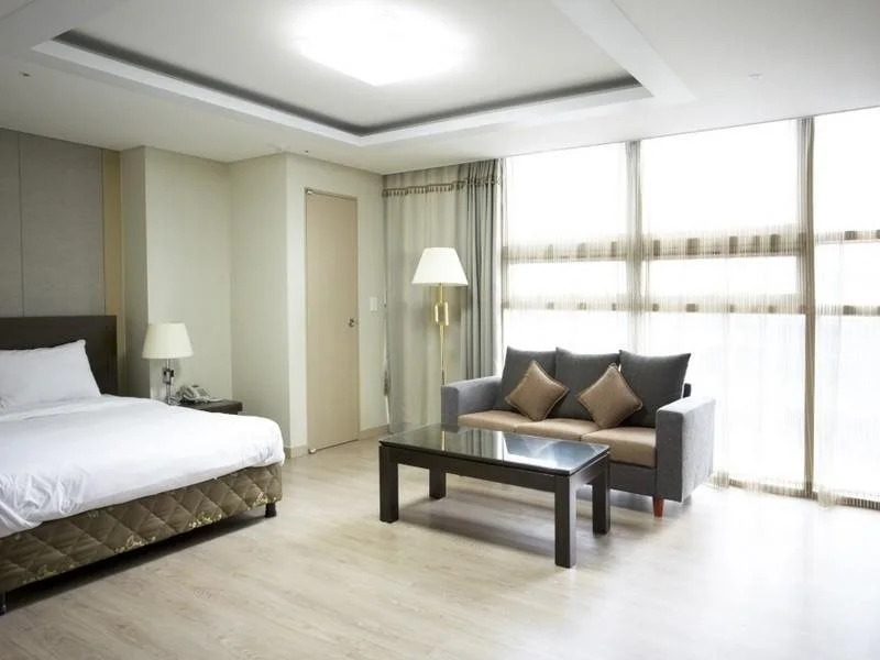 EZ Rent House Residence