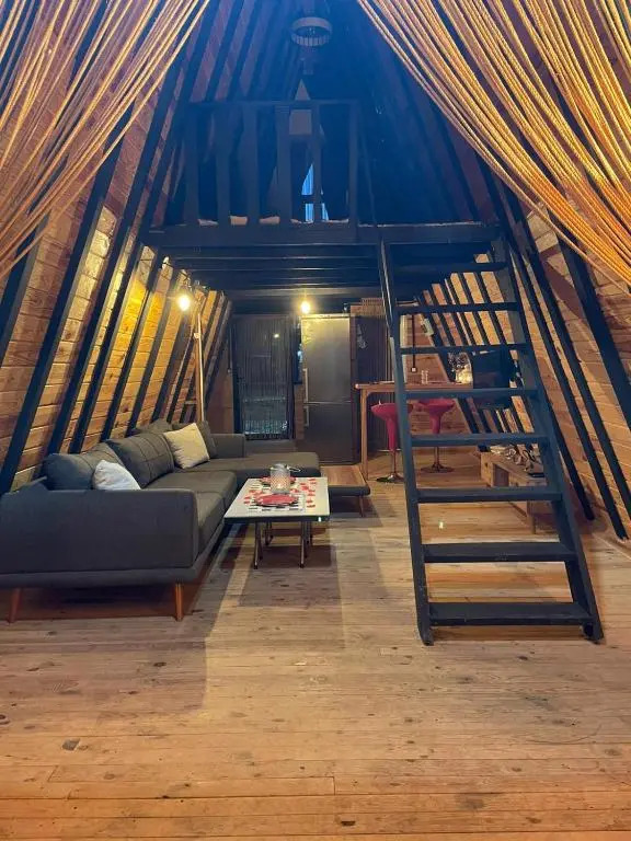 Agva Heaven Hill River Bungalow