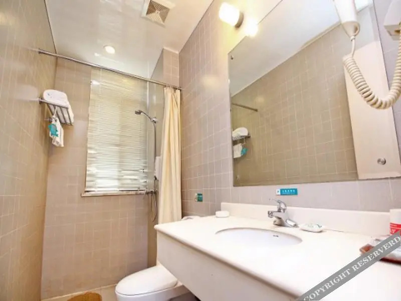 Magnotel Business Hotel (Xuzhou Pizhou Sanchahu Road)
