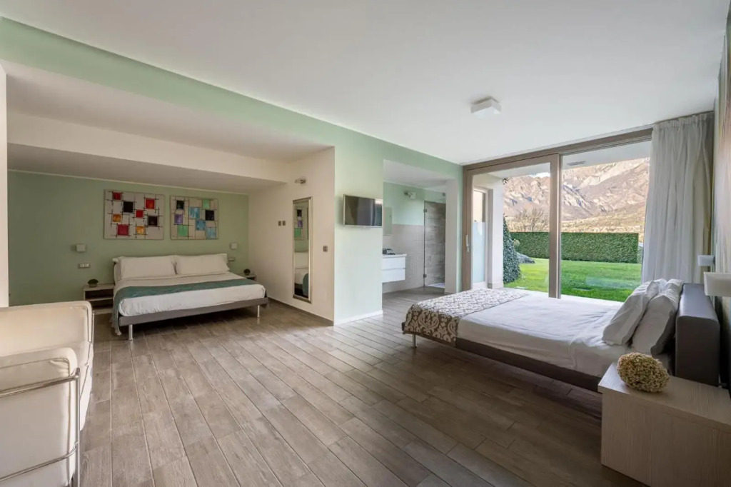 Villa Costanza- private heated pool, steam room & sauna - Bellagio Village Residence