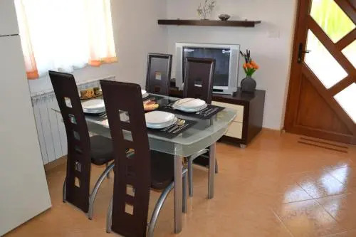 Apartment Matea In Kringa