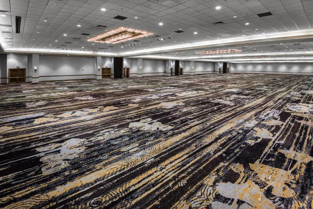 Holiday Inn Springdale-Fayetteville Area by IHG