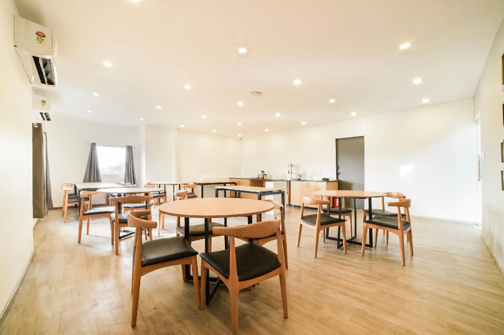 OYO Townhouse 254 HRBR-Kalyannagar