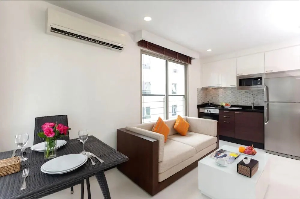 Regent 15 Condo
