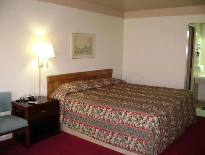 Tiffin Motel