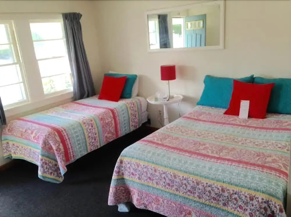 Seascape Inn