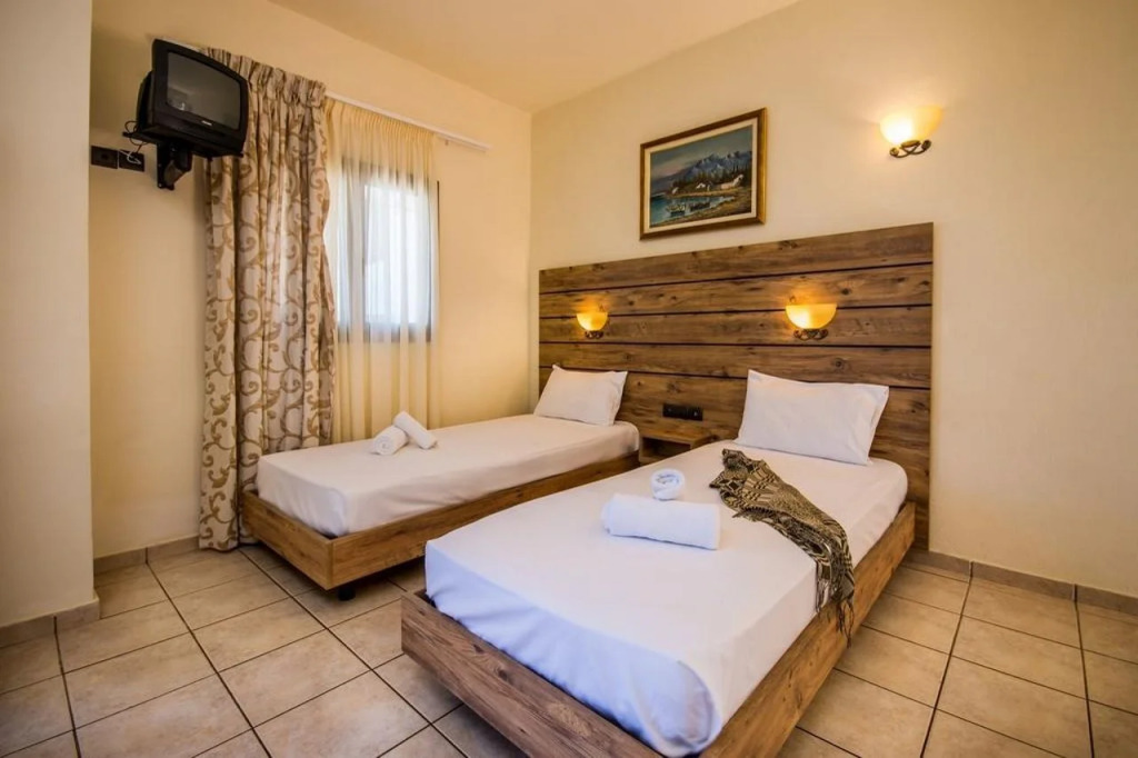 Dias Luxury Studios & Apartments