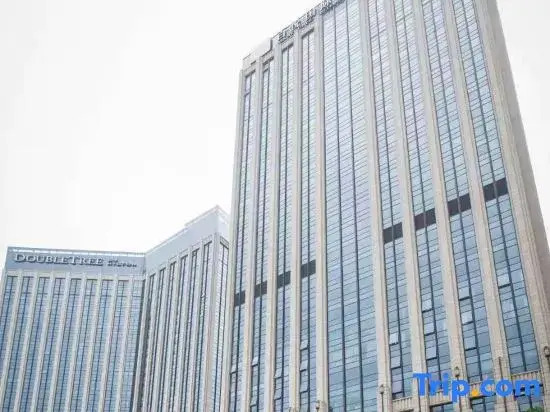 HOMEINN（Chengdu Longquan International Automobile City headquarters economic port）